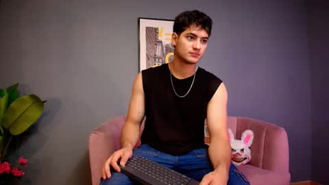 mark_evans1_ online show from October 28, 2:41 pm