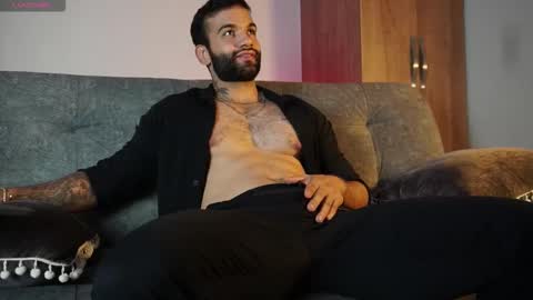 Snapshot of mark_hazze chatting on October 30, 9:27 pm Mark online show from October 30, 9:27 pm