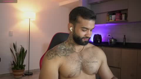 Mark online show from March 19, 12:36 am