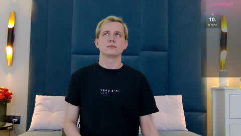 Mark online show from April 1, 10:51 pm