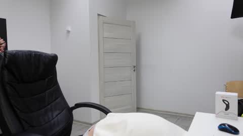 MARK KARSON online show from February 24, 5:46 pm