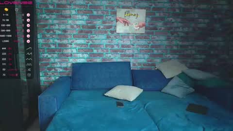 Snapshot of mark_normal chatting on February 27, 3:03 am Mark online show from February 27, 3:03 am