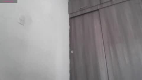 MODEL Mark Rut online show from January 7, 2:49 pm