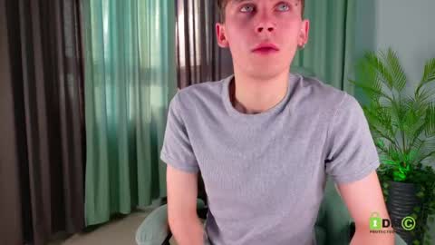 Mark online show from April 25, 12:30 pm