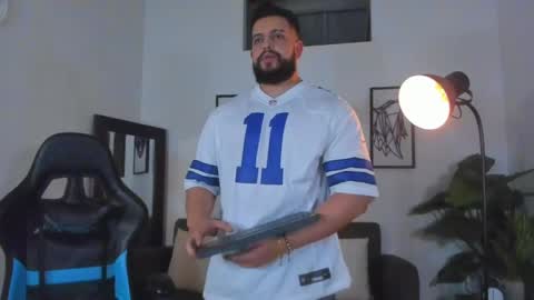 mark_x23 online show from April 30, 4:08 am