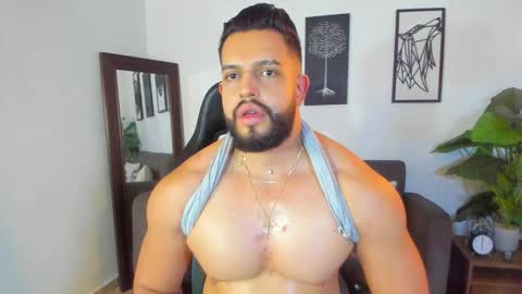 mark_x23 online show from February 8, 2:28 am