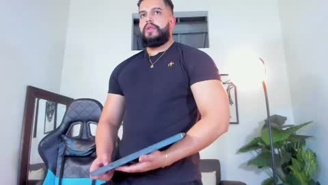 mark_x23 online show from May 5, 4:58 am