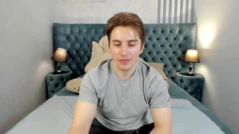 Mark online show from March 13, 8:04 pm