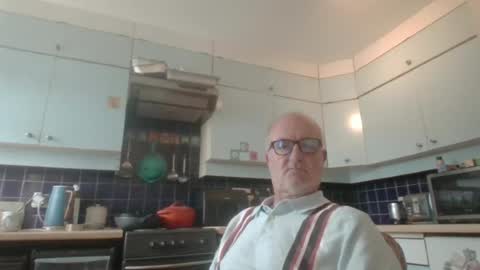 markandrew123 online show from July 4, 11:35 am