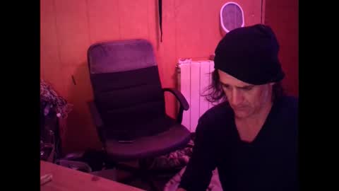 markbcnx online show from November 30, 10:06 am