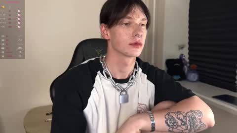 Mark online show from October 17, 6:45 pm