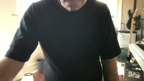 marklondonguy2023 online show from April 7, 10:04 am