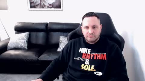 Master online show from November 29, 9:44 am