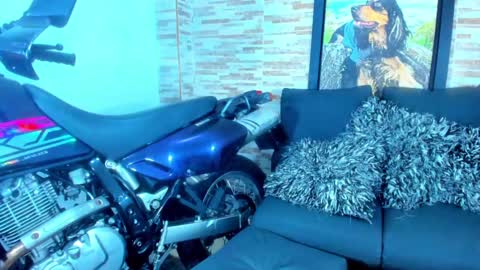 Snapshot of marko_toro__ chatting on January 18, 11:33 pm Sebastian online show from January 18, 11:33 pm