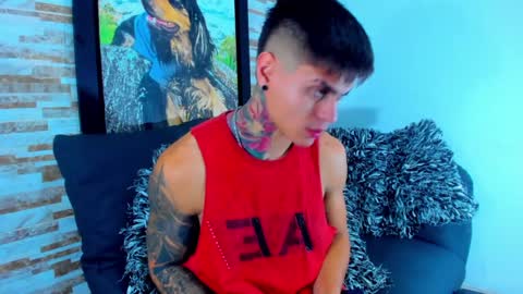 Snapshot of marko_toro__ chatting on December 22, 2:49 am Sebastian online show from December 22, 2:49 am