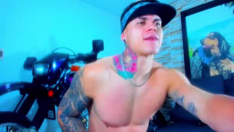 Snapshot of marko_toro__ chatting on March 5, 6:23 am Sebastian online show from March 5, 6:23 am