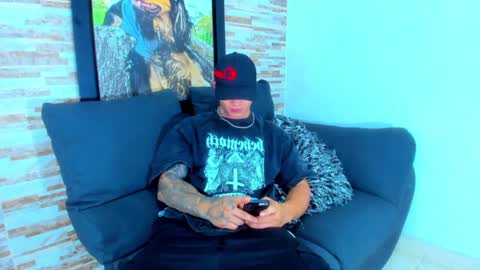 Snapshot of marko_toro__ chatting on January 1, 6:37 am Sebastian online show from January 1, 6:37 am