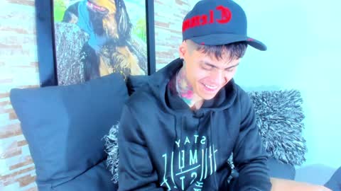 Snapshot of marko_toro__ chatting on December 23, 3:01 pm Sebastian online show from December 23, 3:01 pm
