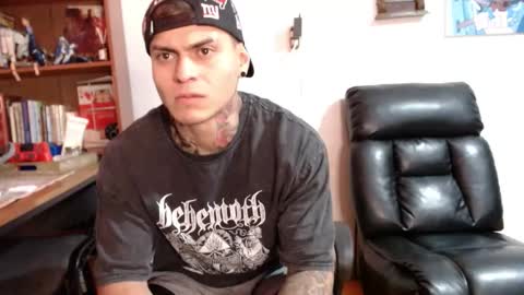 Sebastian online show from November 19, 11:15 pm