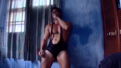 Snapshot of markogoldwolf chatting on December 16, 3:51 am boogieman online show from December 16, 3:51 am