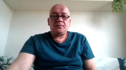 Snapshot of markolub chatting on March 1, 10:45 am Marko online show from March 1, 10:45 am