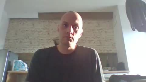 Snapshot of markus_7 chatting on December 18, 8:20 am markus_7 online show from December 18, 8:20 am