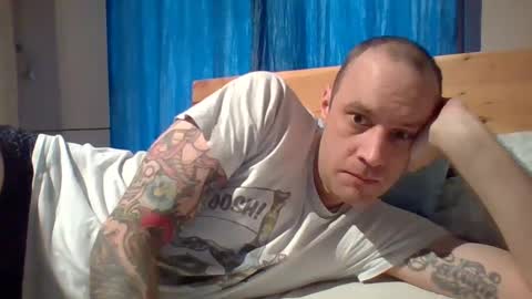 Snapshot of markus_7 chatting on January 24, 8:34 am markus_7 online show from January 24, 8:34 am
