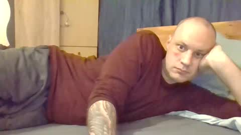 Snapshot of markus_7 chatting on October 20, 2:37 am markus_7 online show from October 20, 2:37 am