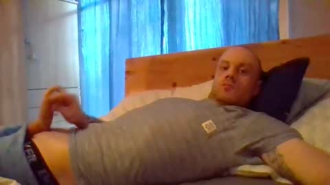 Snapshot of markus_7 chatting on February 10, 1:44 pm markus_7 online show from February 10, 1:44 pm