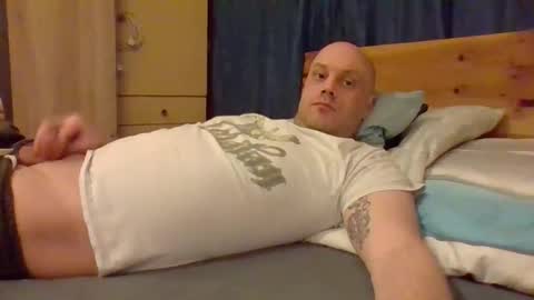 markus_7 online show from April 26, 10:17 pm