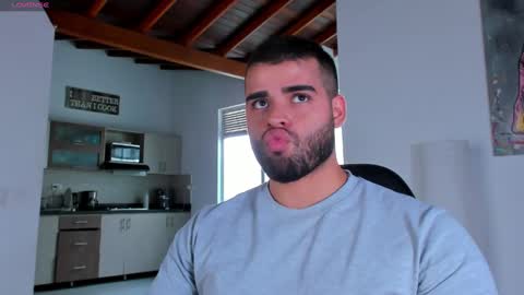 Snapshot of markus_tyler chatting on September 16, 9:04 pm markus_tyler online show from September 16, 9:04 pm