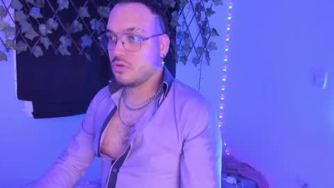 Mark  online show from November 9, 4:05 am