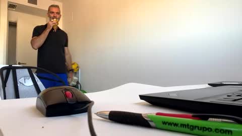 Snapshot of marsupilami_82_ chatting on October 1, 10:41 am marsupilami_82_ online show from October 1, 10:41 am