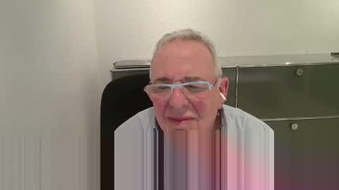 martin_1947 online show from March 29, 9:59 pm