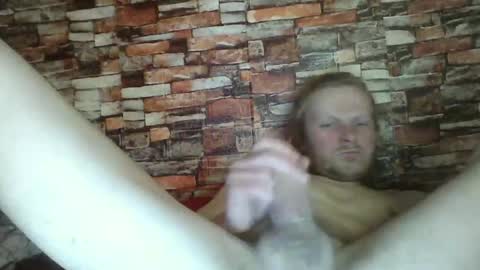 Snapshot of martin_777106841 chatting on March 12, 1:03 am VG online show from March 12, 1:03 am