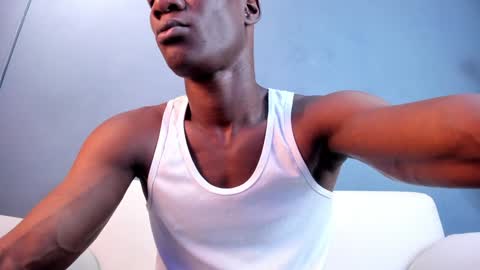 Snapshot of martin_killer chatting on December 27, 1:32 am Martin online show from December 27, 1:32 am