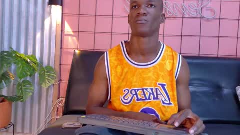 Snapshot of martin_killer chatting on October 21, 1:20 am Martin online show from October 21, 1:20 am