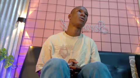 Snapshot of martin_killer chatting on October 23, 3:10 am Martin online show from October 23, 3:10 am