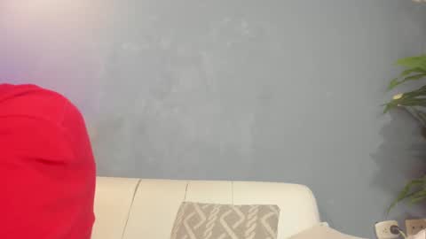 Snapshot of martin_killer chatting on December 9, 12:23 am Martin online show from December 9, 12:23 am