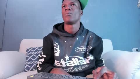 Snapshot of martin_killer chatting on January 27, 1:05 am Martin online show from January 27, 1:05 am