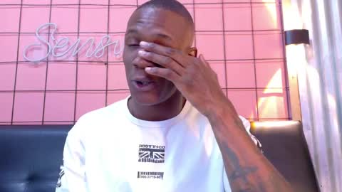 Martin online show from April 24, 1:30 am