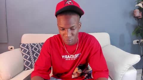 Snapshot of martin_killer chatting on February 16, 1:27 am Martin online show from February 16, 1:27 am