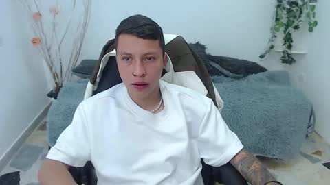 Martin  online show from October 25, 4:31 pm