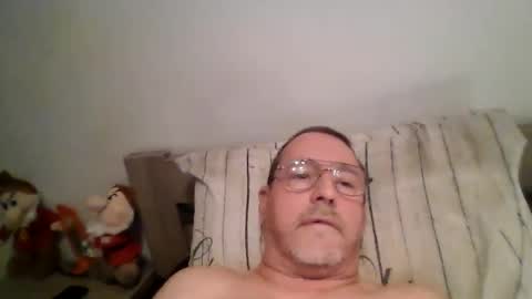 Snapshot of martinb62 chatting on October 15, 11:12 pm Hotguy61 online show from October 15, 11:12 pm
