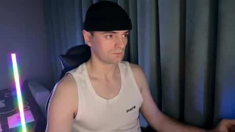 martinboy01 online show from November 17, 4:10 pm