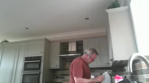martinrgbxxxx online show from May 13, 8:33 am