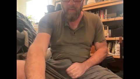 Snapshot of martinstolcris chatting on February 3, 6:28 pm martinstolcris online show from February 3, 6:28 pm