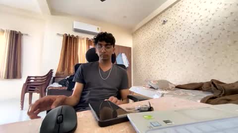 maskboyz2003 online show from December 22, 5:59 am