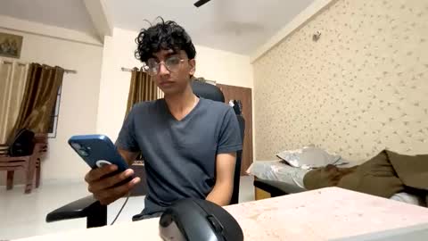 maskboyz2003 online show from December 18, 5:53 pm