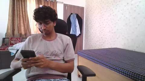 Mask Boy online show from October 20, 5:11 am